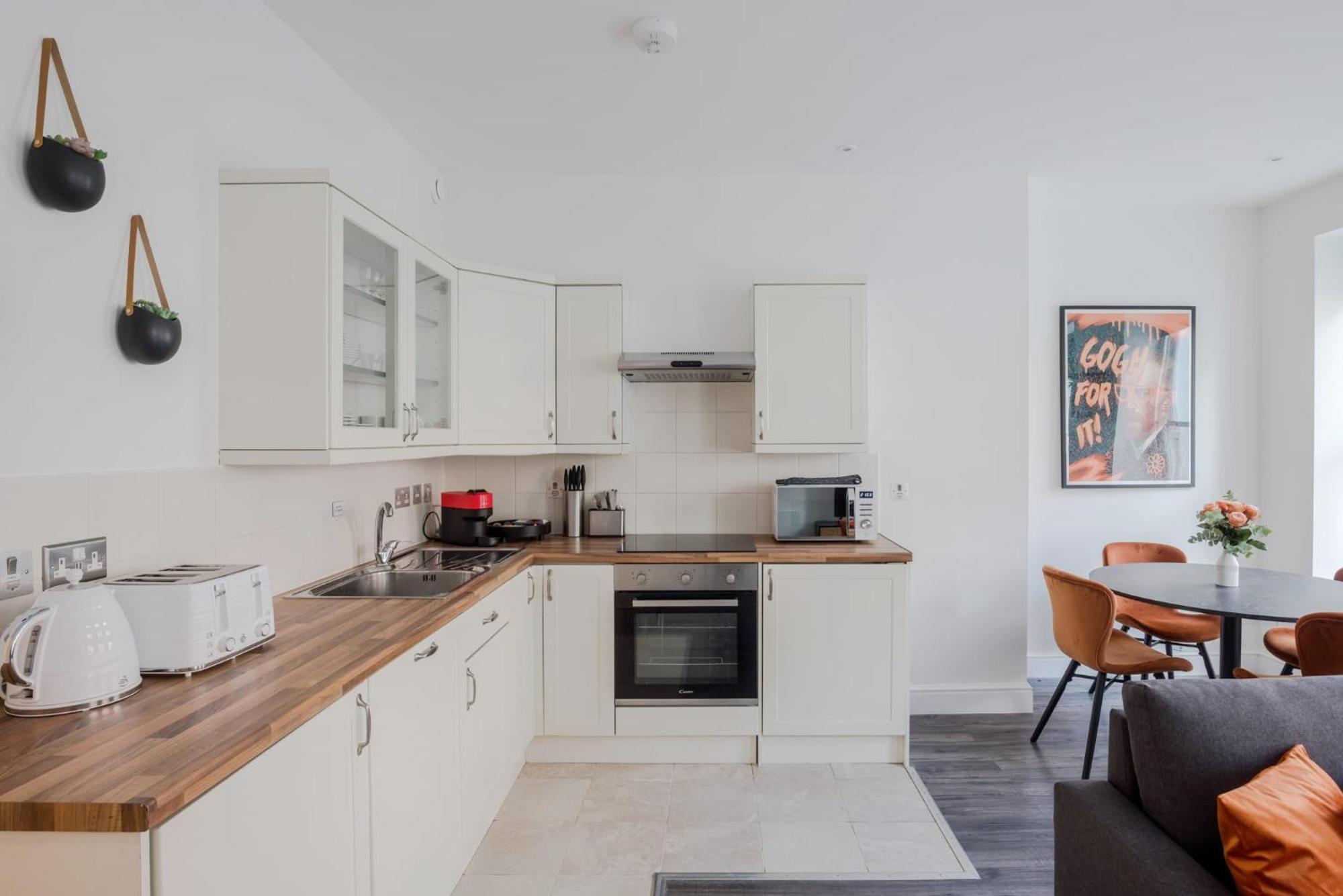 The Flirty Chambers - Fitzrovia - By Frankie Says Apartment Лондон Екстериор снимка