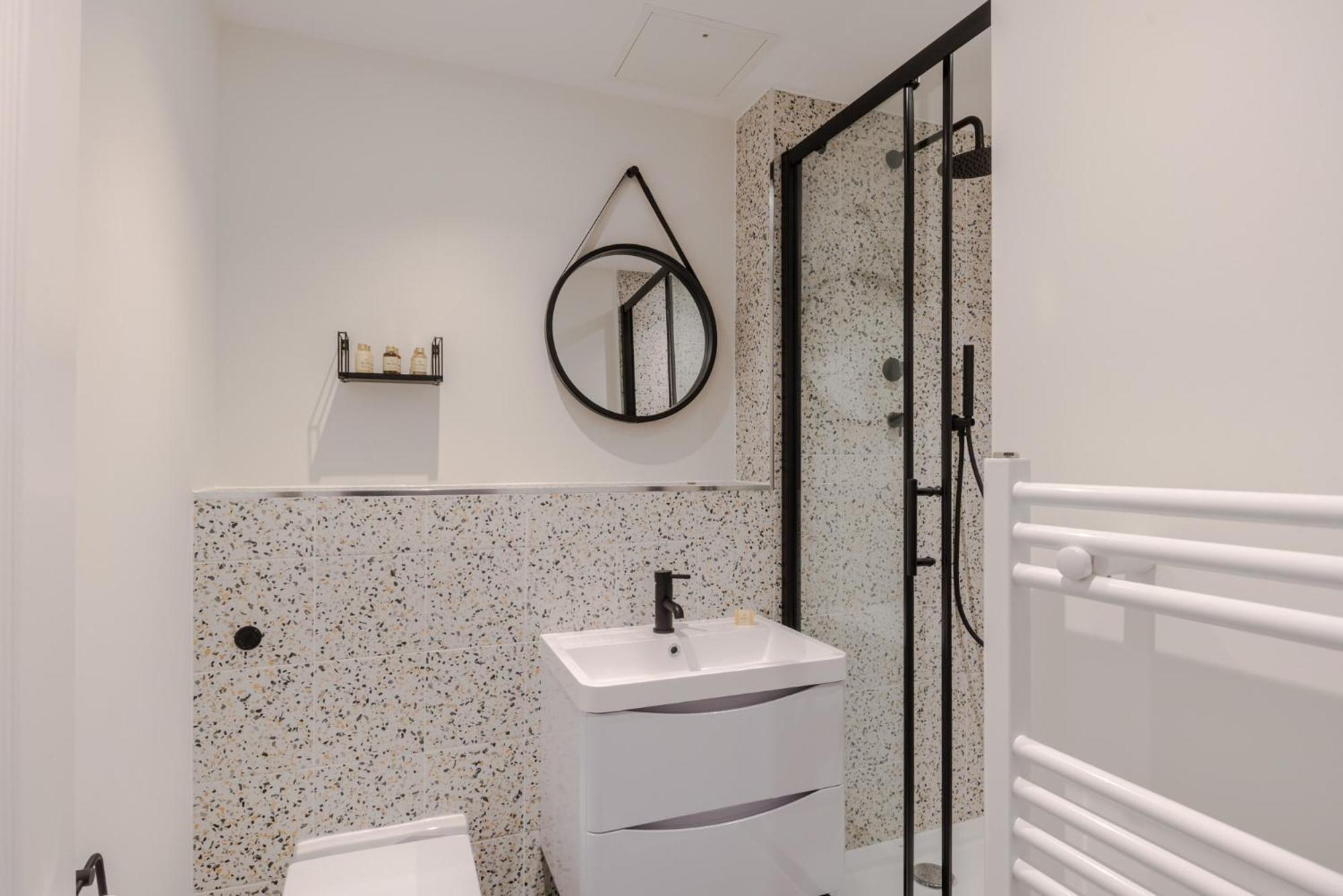 The Flirty Chambers - Fitzrovia - By Frankie Says Apartment Лондон Екстериор снимка